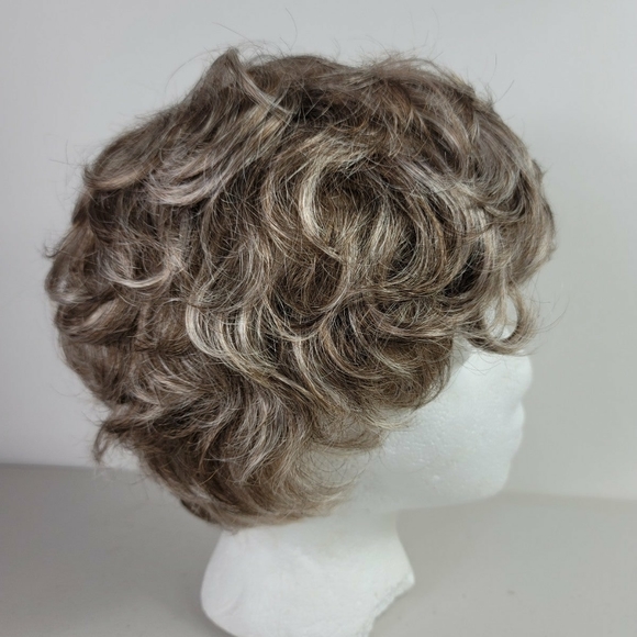 Paula Young Wig WL Colleen Avg 14/26A Sunkissed Blonde Highlights Great pre-owne - Picture 2 of 11